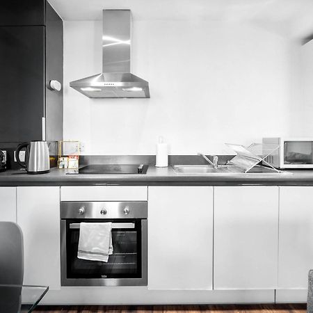 Digbeth 2 Bedroom Apartment - Top Rated - Birmingham City Centre - 3001F Bagian luar foto
