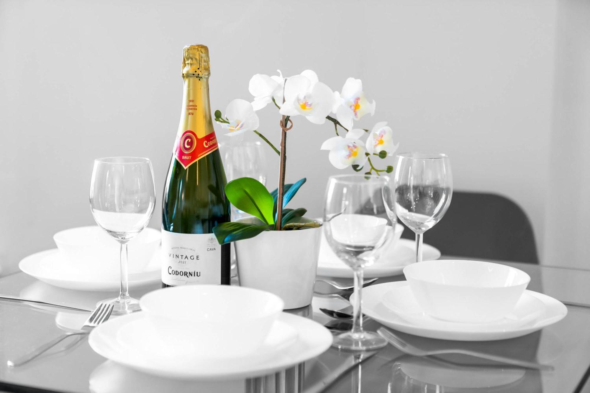 Digbeth 2 Bedroom Apartment - Top Rated - Birmingham City Centre - 3001F Bagian luar foto
